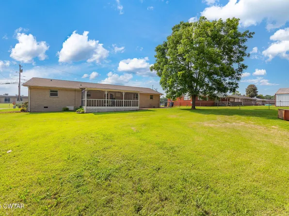 742 Natchez Trace Dr, Lexington, TN 38351