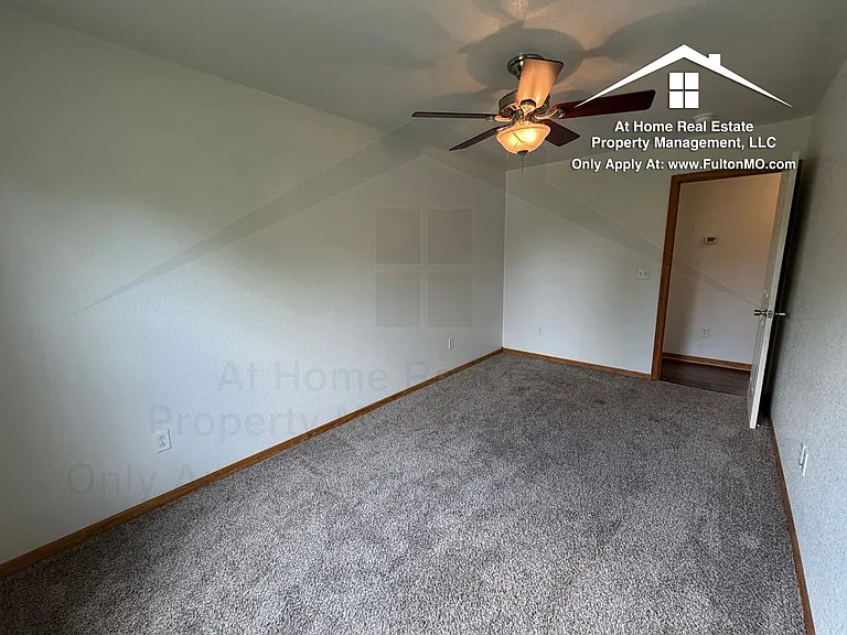 1902 Dunham Dr — Photo 12