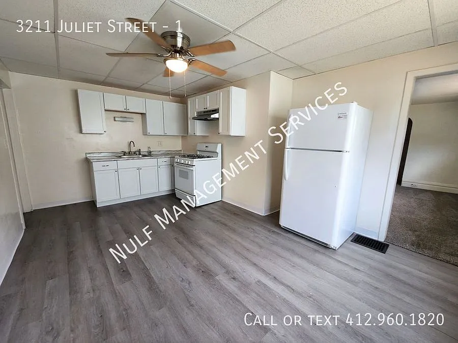 2 Bed, 1 Bath + bonus room in Oakland — Photo 2