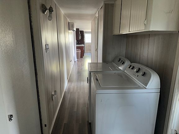 5th image of 1301 Avenue A Trailer 1