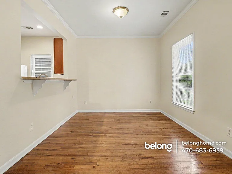 711 Meldrum St NW — Photo 6