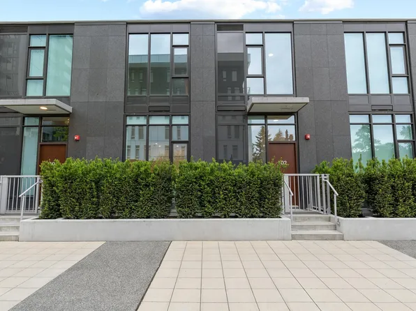 318 Alderson Ave #103, Coquitlam, BC V3K 1W2