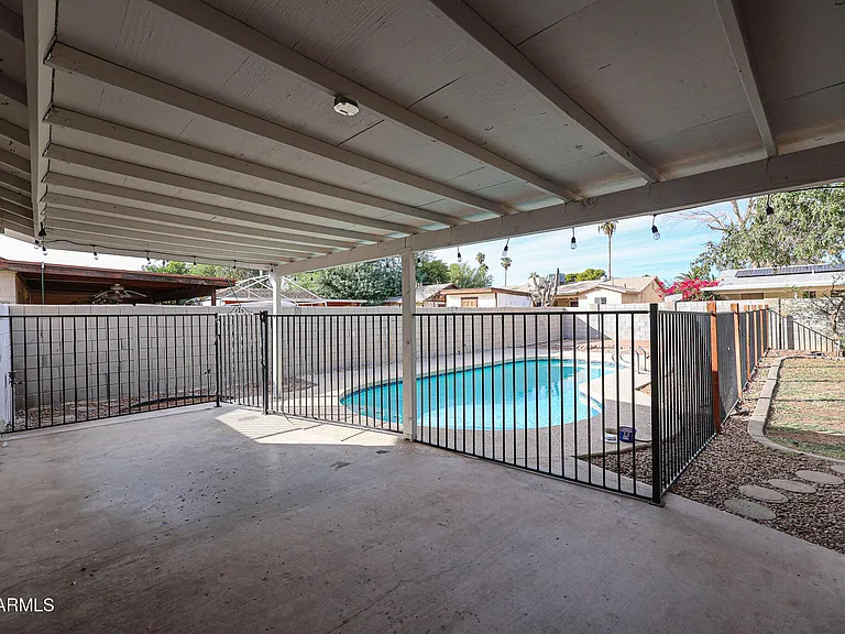 4352 E Grovers Ave — Photo 12