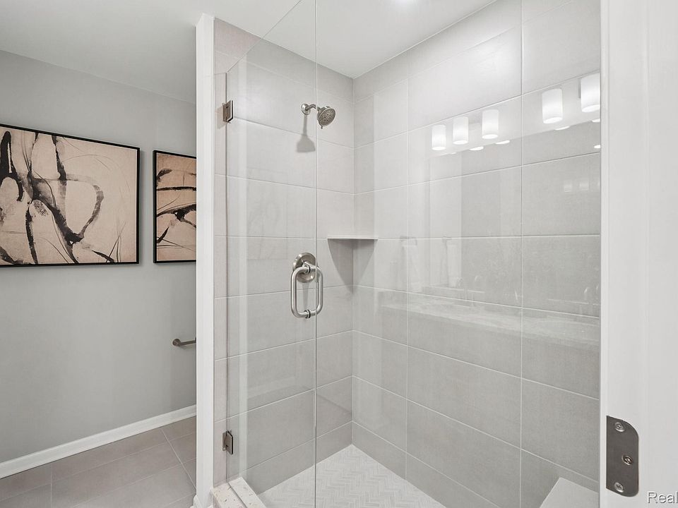332 Lantana Dr, photo 13