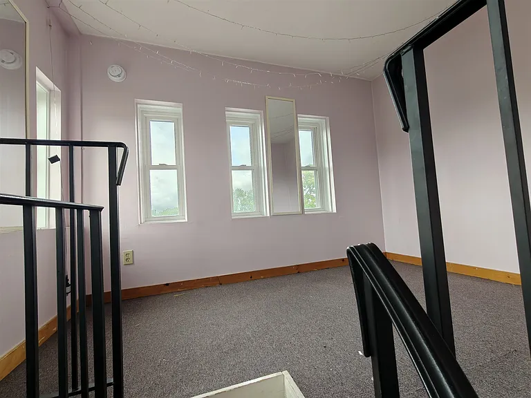 238 Columbia St #3W — Photo 12
