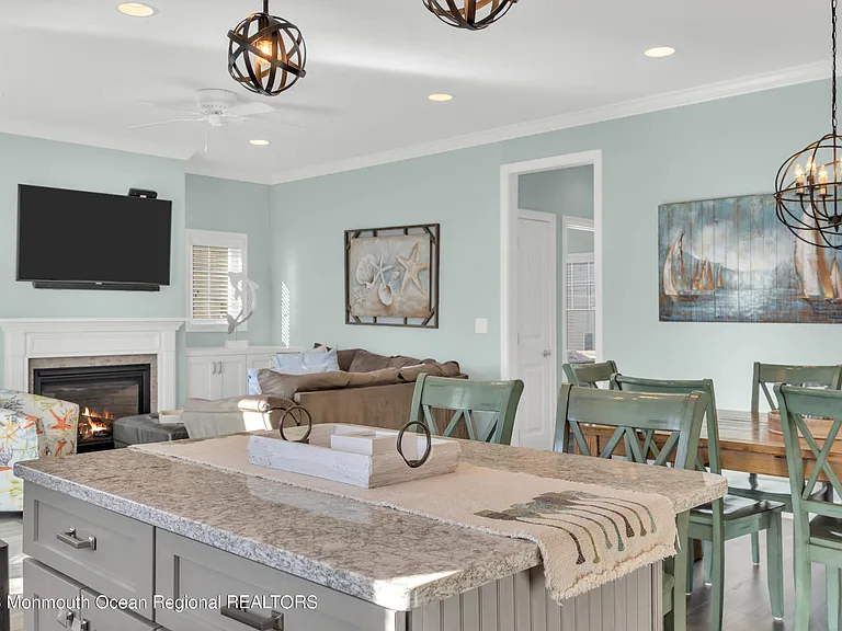 411 Harding Ave — Photo 14