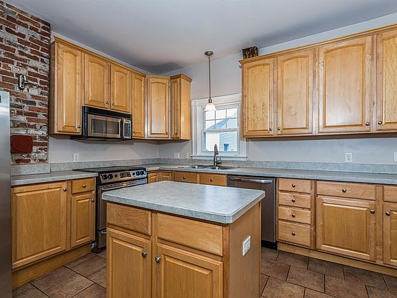 3rd image of 248 Peverly Hill Rd #2