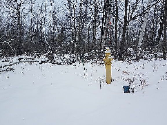 City water - 400' away