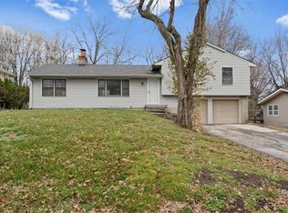 10 E 127th St, Kansas City, MO 64145