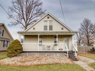 203 W Vine St, Brighton, IL