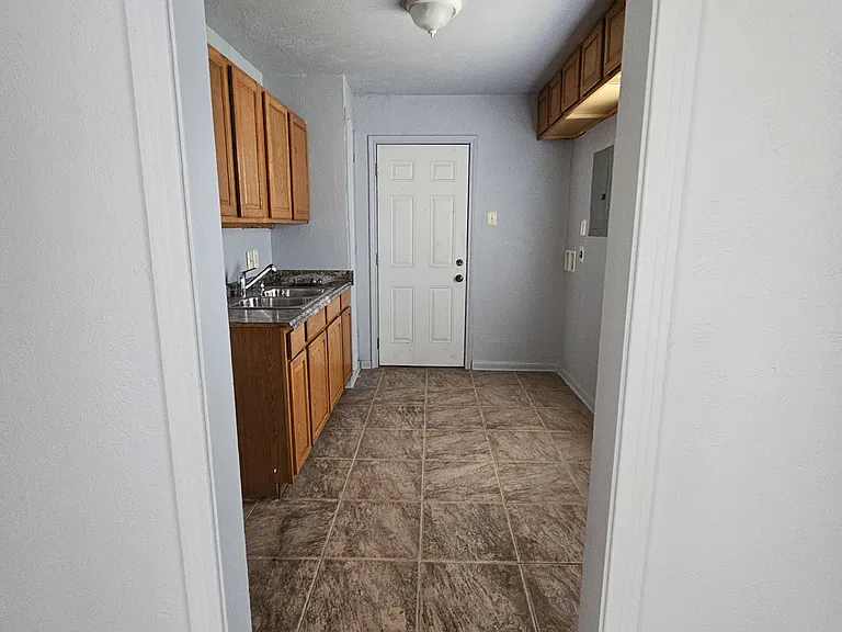5616 Thomas Ln — Photo 23