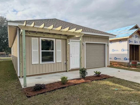 8601 Walnut Ave, Pensacola, FL 32534