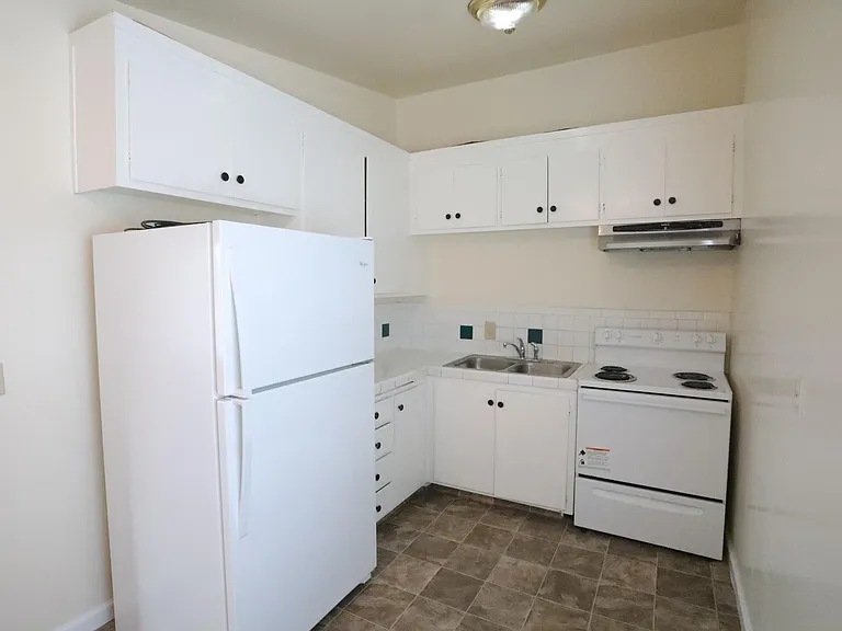 615 Alpha Ct — Photo 6