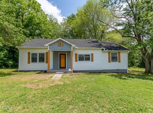 814 Browns Church Rd, Jackson, TN 38305