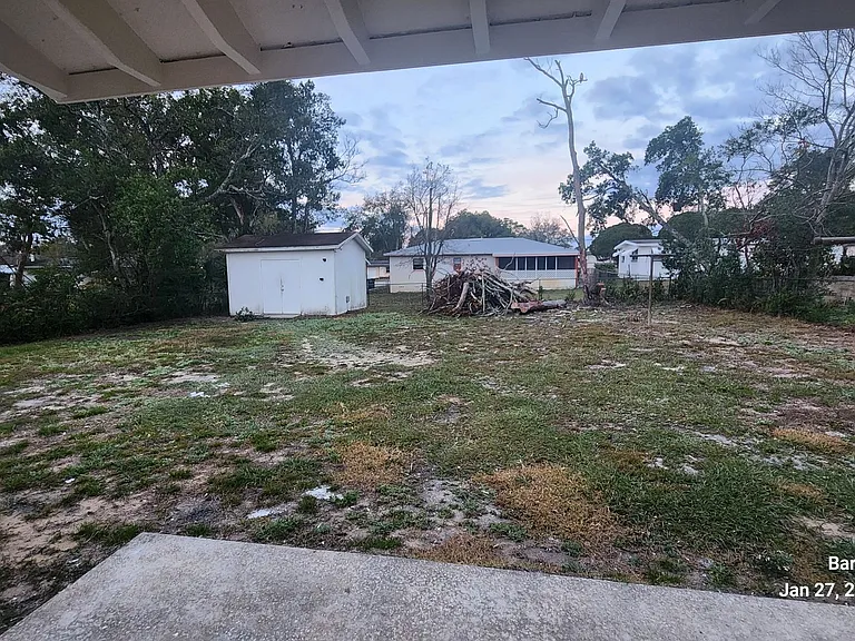 728 Essex Rd — Photo 12