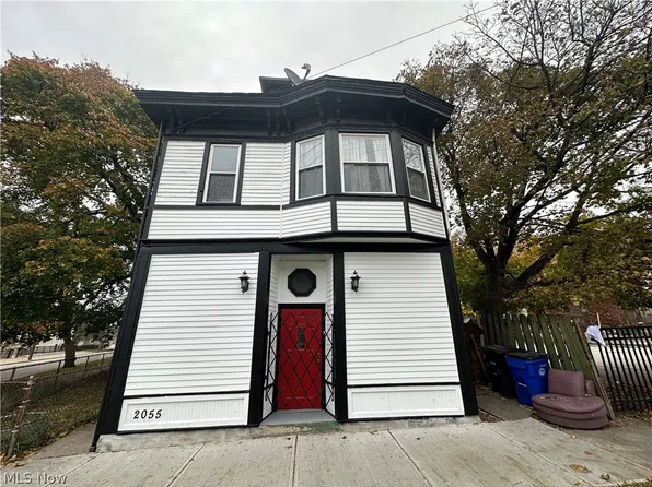 2055 W 65th St, Cleveland, OH 44102
