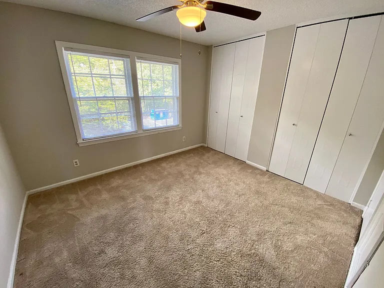 21 Cavalier Ct #D — Photo 8