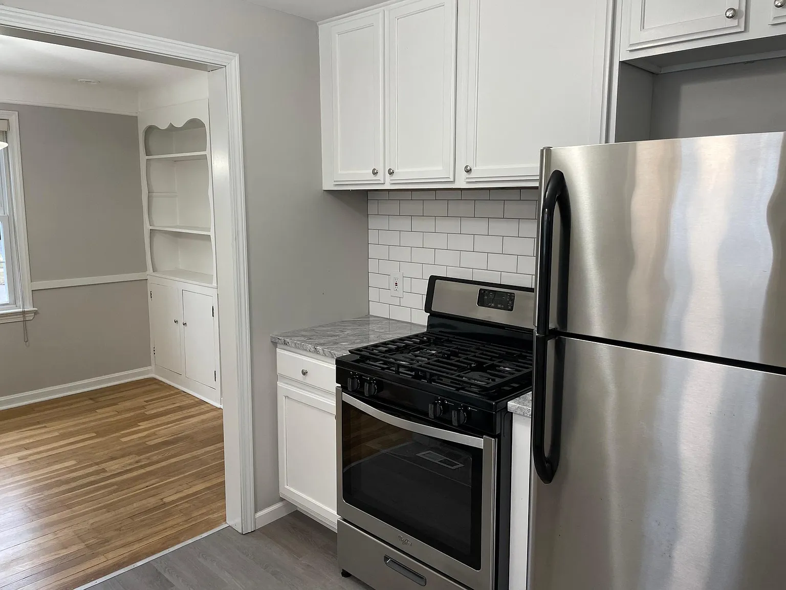 1277 Iroquois Ave — Photo 4