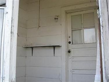 4th image of 225 Shaffer Dr NE