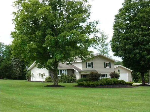 2871 Dunn Valley Rd, Waterford, PA 16441