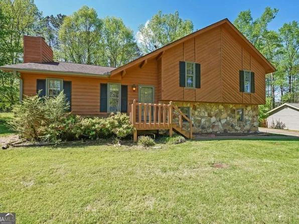 4340 Treeline Way, Douglasville, GA 30135