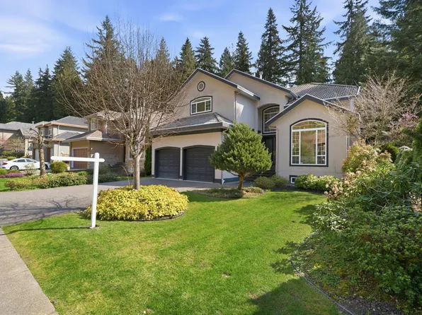 1725 Sugarpine Ct, Coquitlam, BC V3E 3E4