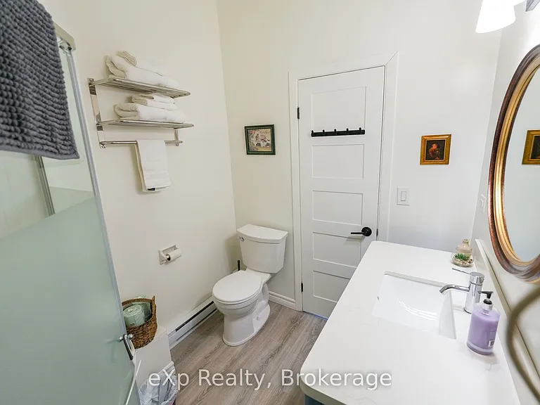 72 Sykes St N — Photo 21