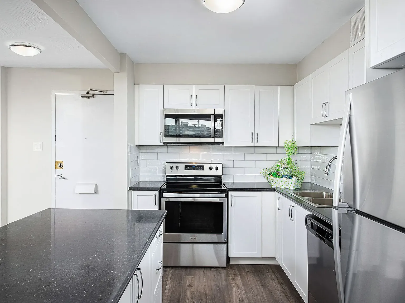1340 Danforth Road — Photo 4