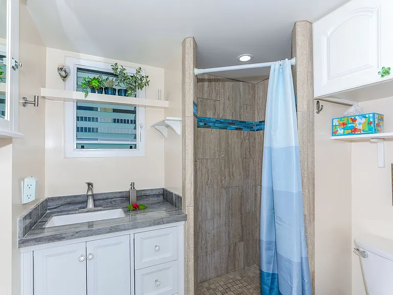 2957 Kalakaua Ave #402 — Photo 12