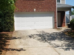 550 Shadow Valley Ct, Lithonia, GA 30058