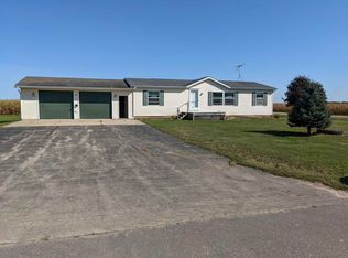 N7504 Buboltz Rd, New London, WI 54961