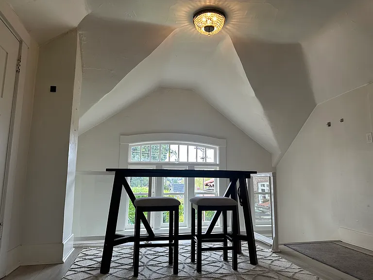 521 N Yakima Ave — Photo 9