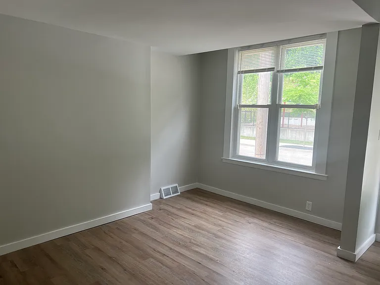 2468 N Charles St — Photo 5