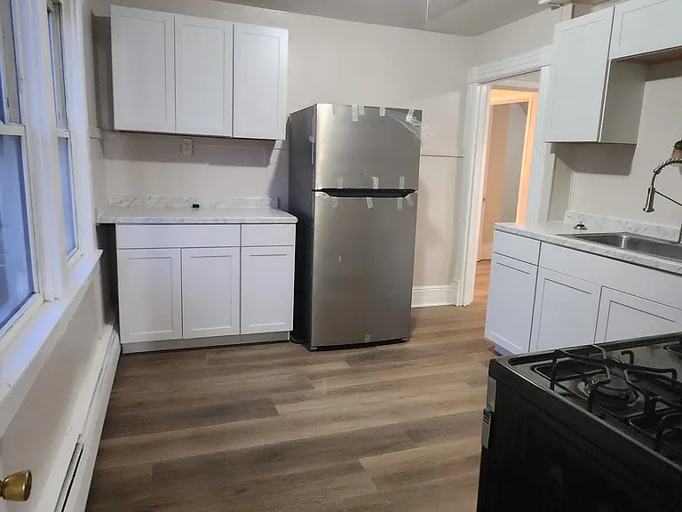 339 East St #2 — Photo 6