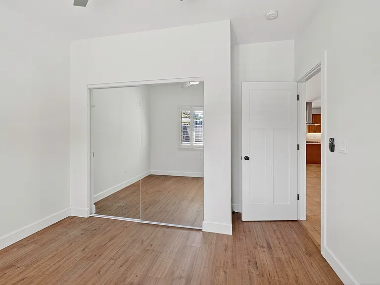 1006 Little St — Photo 22
