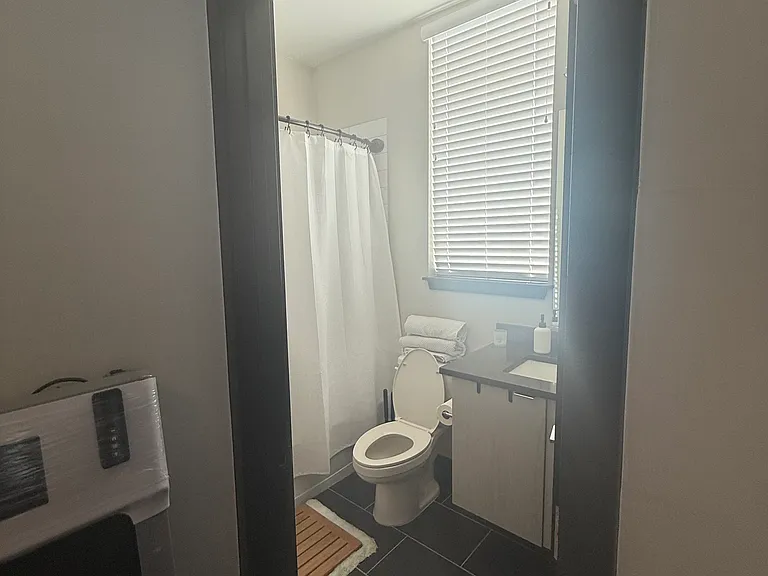 1270 Perry St #6 — Photo 12