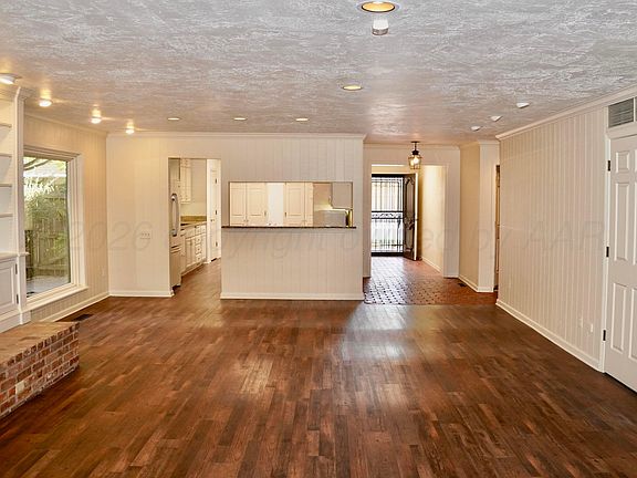 5th image of 1615 S Bryan St APT 2