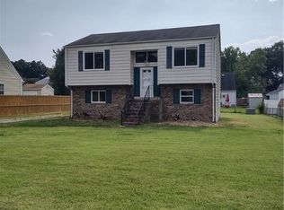 1407 Gambrel Dr, Sandston, VA 23150