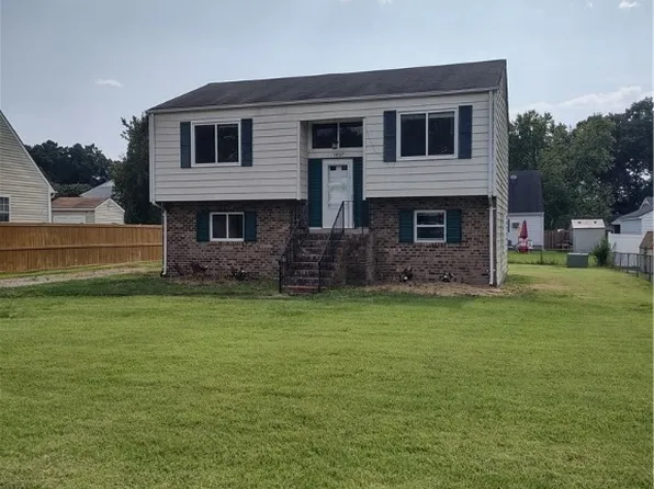 1407 Gambrel Dr, Sandston, VA 23150