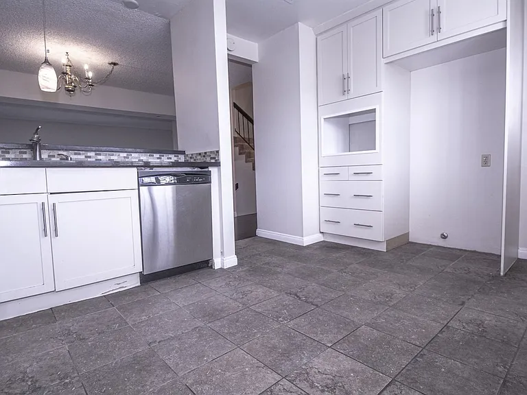848 W Huntington Dr #28 — Photo 12