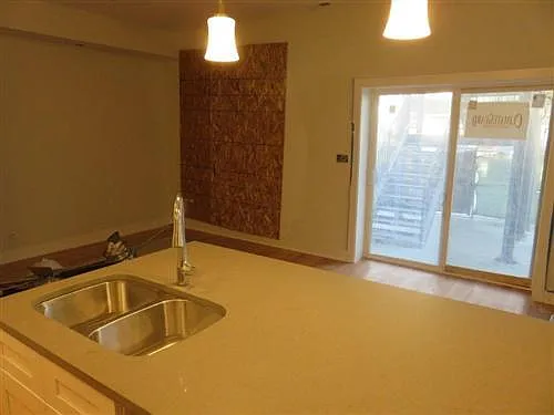 2 bed, 1400 sqft, $2,950 — Photo 3