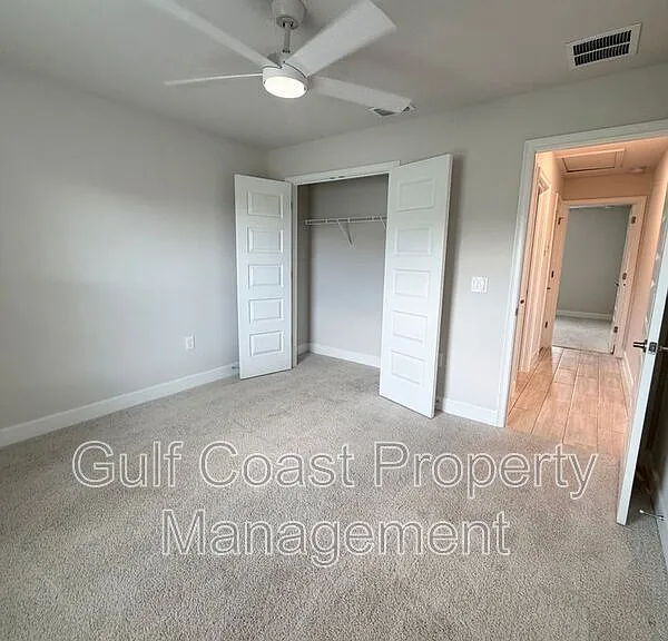 4865 Manila Ave — Photo 23