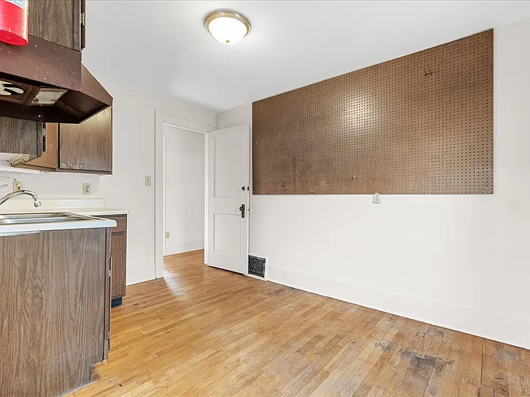 218 N Magnolia Ave — Photo 22
