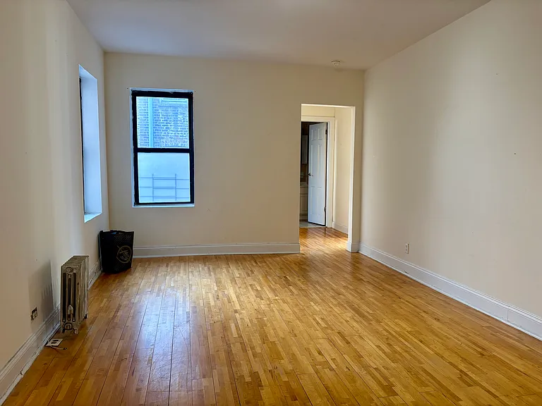 921 McLean Ave #D3 — Photo 2
