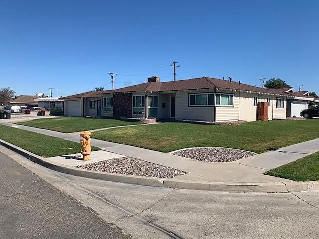 11602 Garden Dr — Photo 5