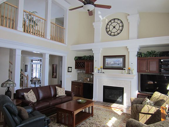 2nd image of 10944 Arcaro Ln