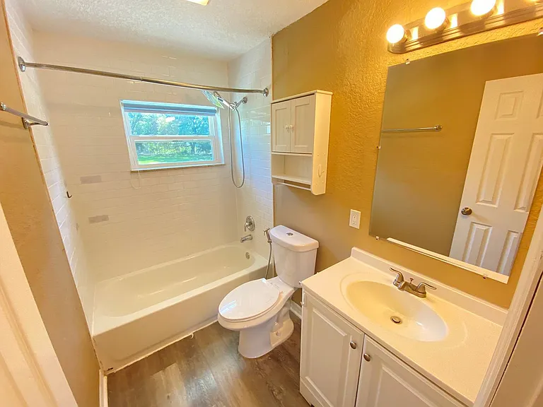 908 Teatro Ct — Photo 18