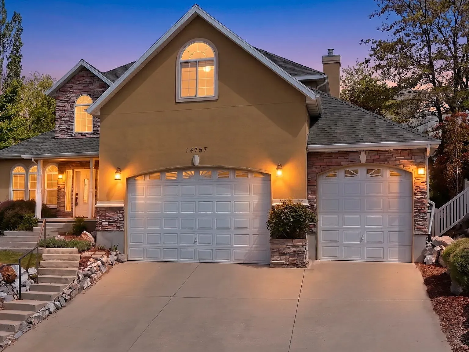 6 bed, 3677 sqft, $3,900 — Photo 1