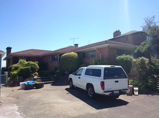 2752 36th Ave SW, Seattle, WA 98126