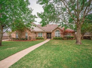 302 Hollister St, Henderson, TX 75654
